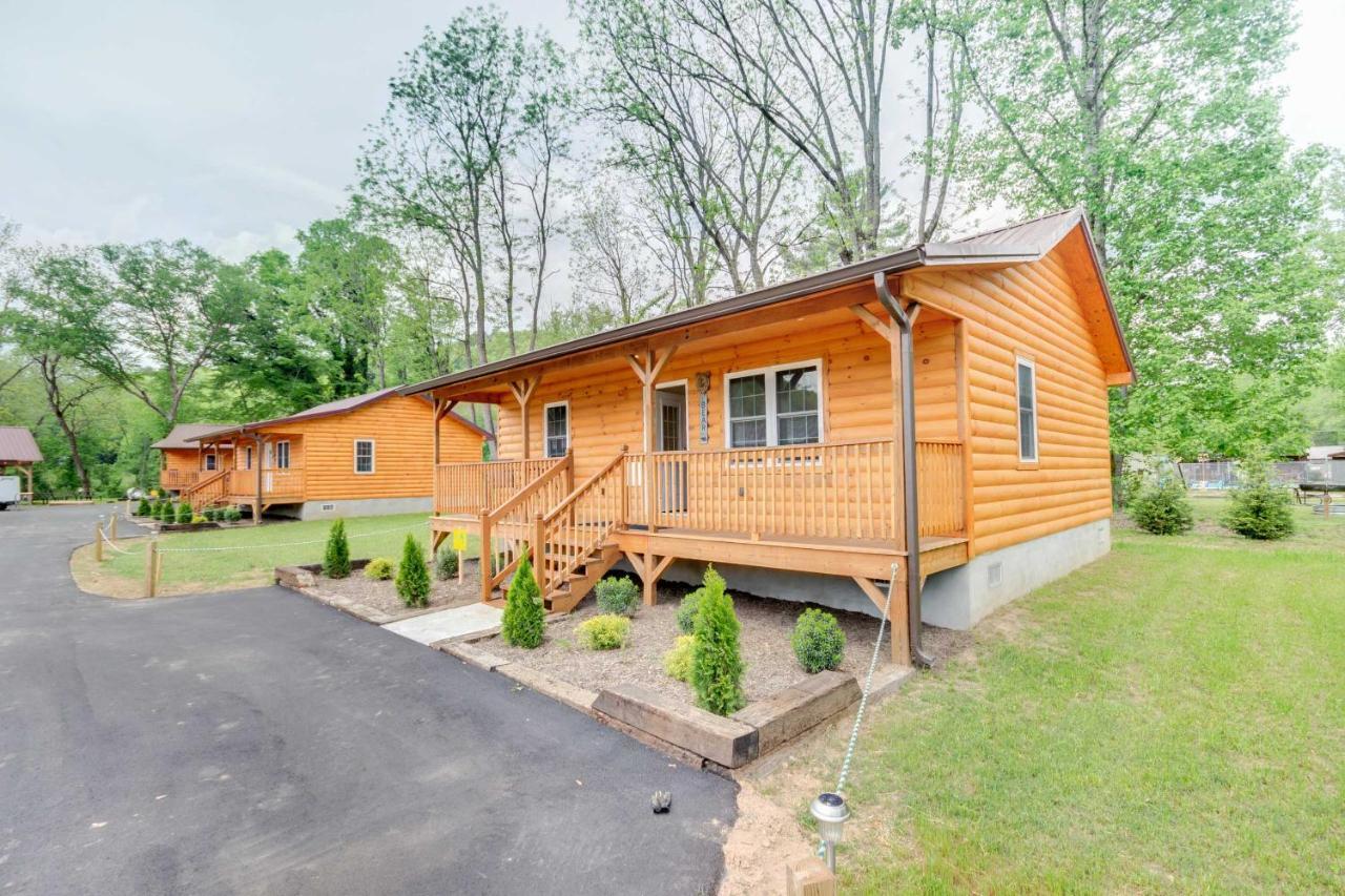 Bears Den Cabin With Porch About 5 Mi To Bryson City! Luaran gambar