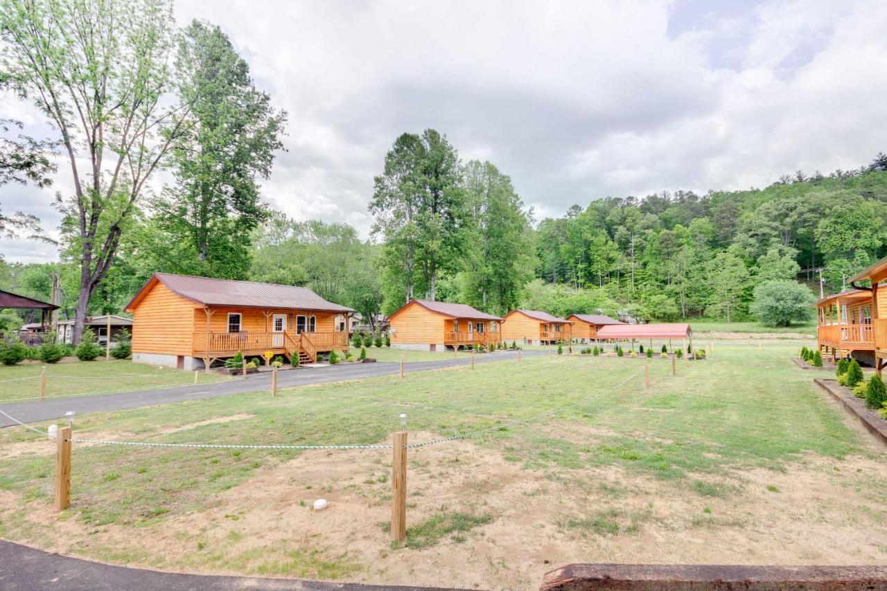 Bears Den Cabin With Porch About 5 Mi To Bryson City! Luaran gambar